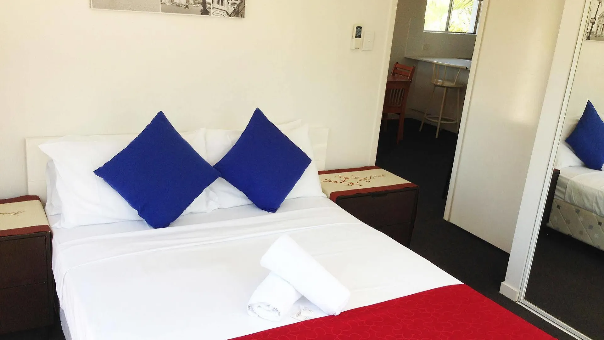 Aparthotel Surfers Riverside Gold Coast